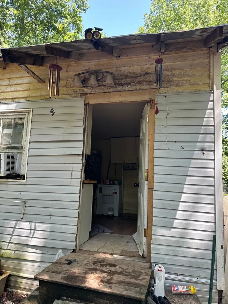 1003 Highway 48, S Centerville TN 37033