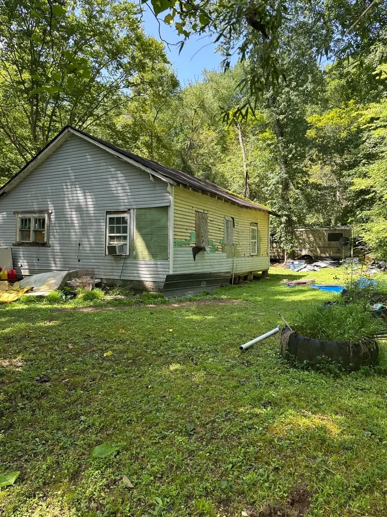 1003 Highway 48, S Centerville TN 37033
