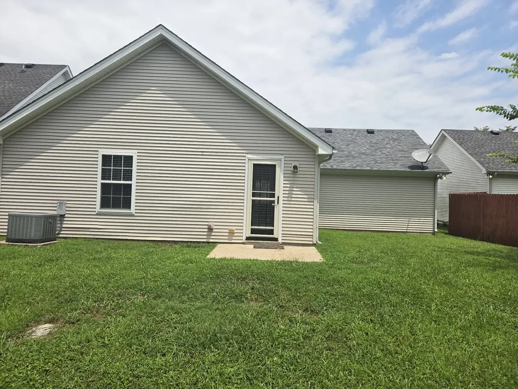 5031 Nina Marie Avenue Murfreesboro TN 37129
