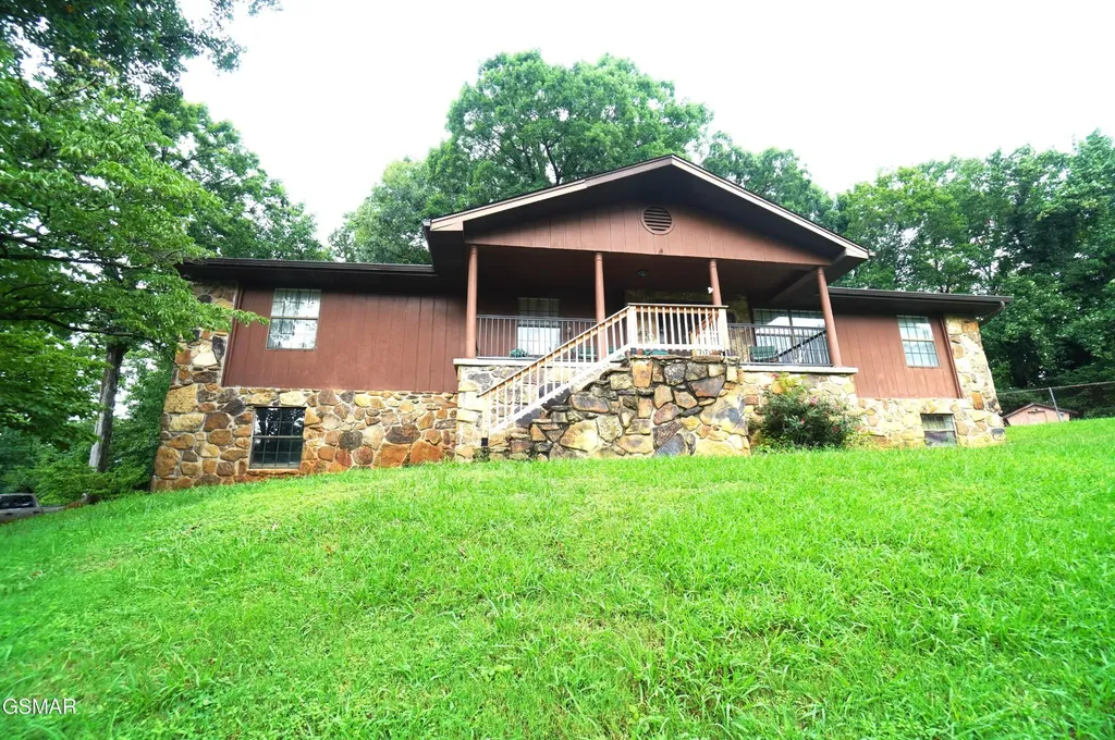 2101 W Governor John Sevier Highway Knoxville TN 37920