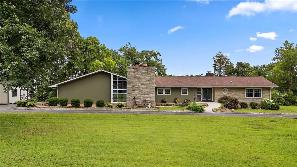 615 Narrows Road Shelbyville TN 37160