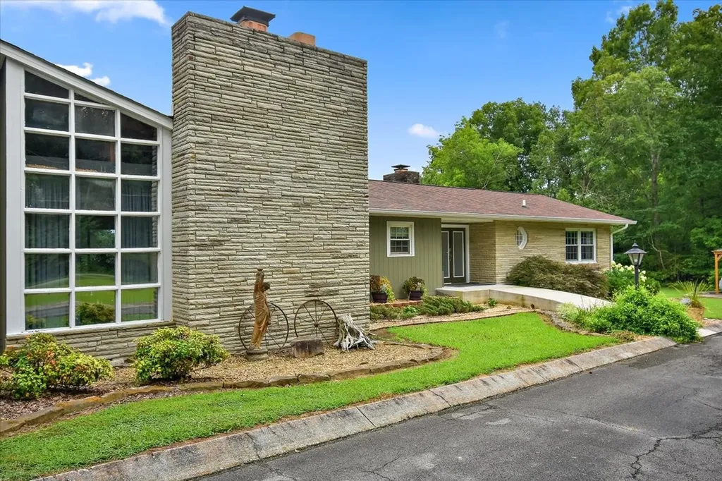 615 Narrows Road Shelbyville TN 37160