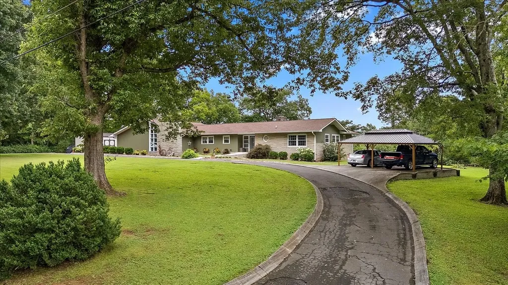 615 Narrows Road Shelbyville TN 37160