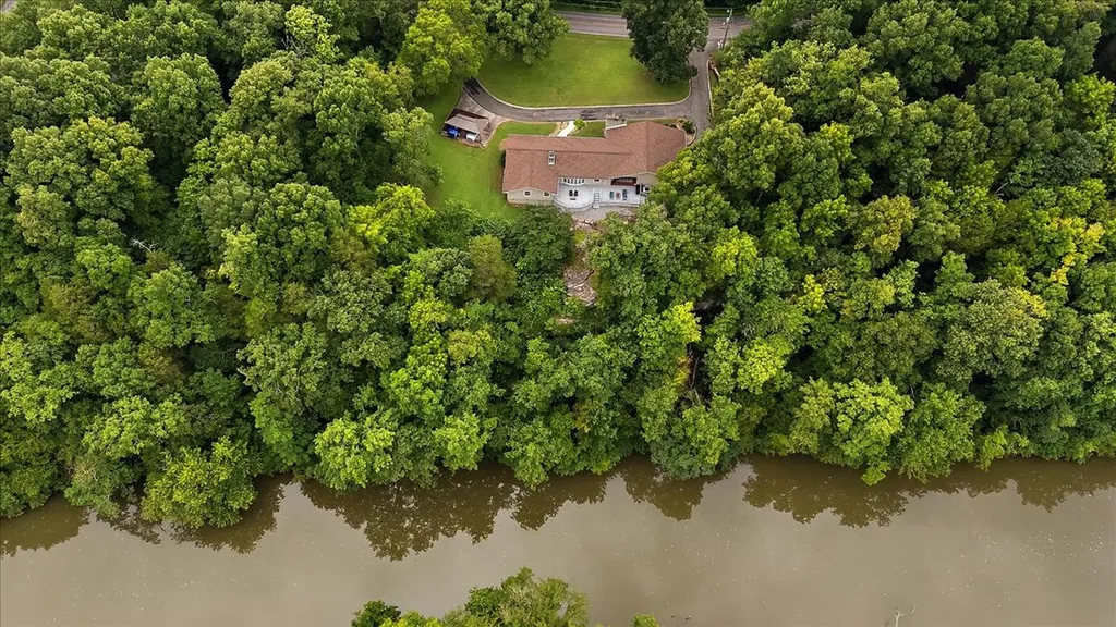 615 Narrows Road Shelbyville TN 37160