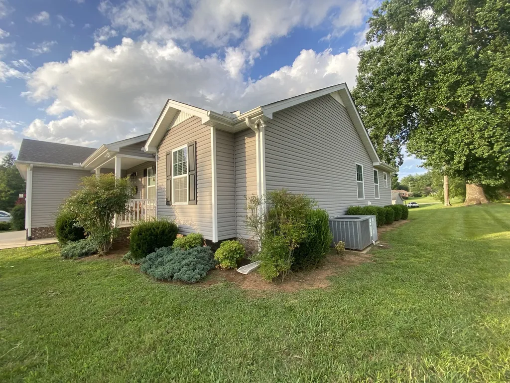 208 Arrowhead Drive Mcminnville TN 37110