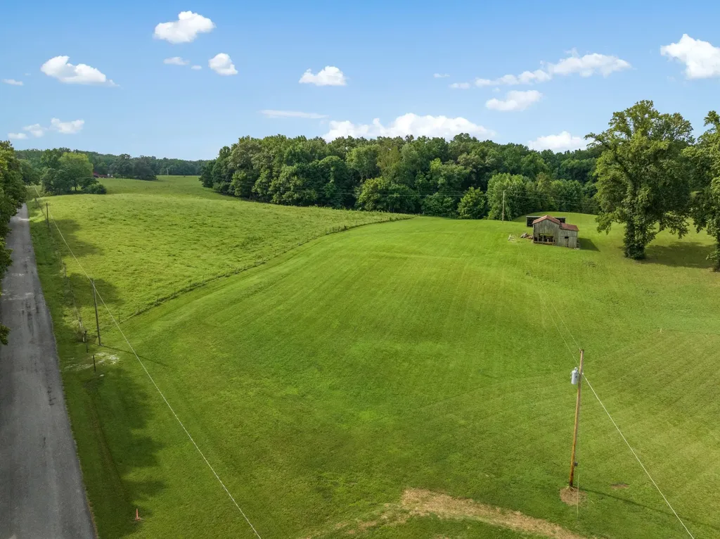 4895 Webbs Camp Road Walling TN 38587