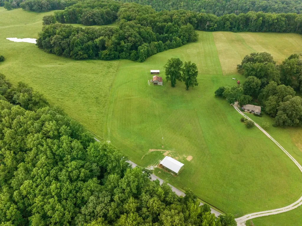 4895 Webbs Camp Road Walling TN 38587