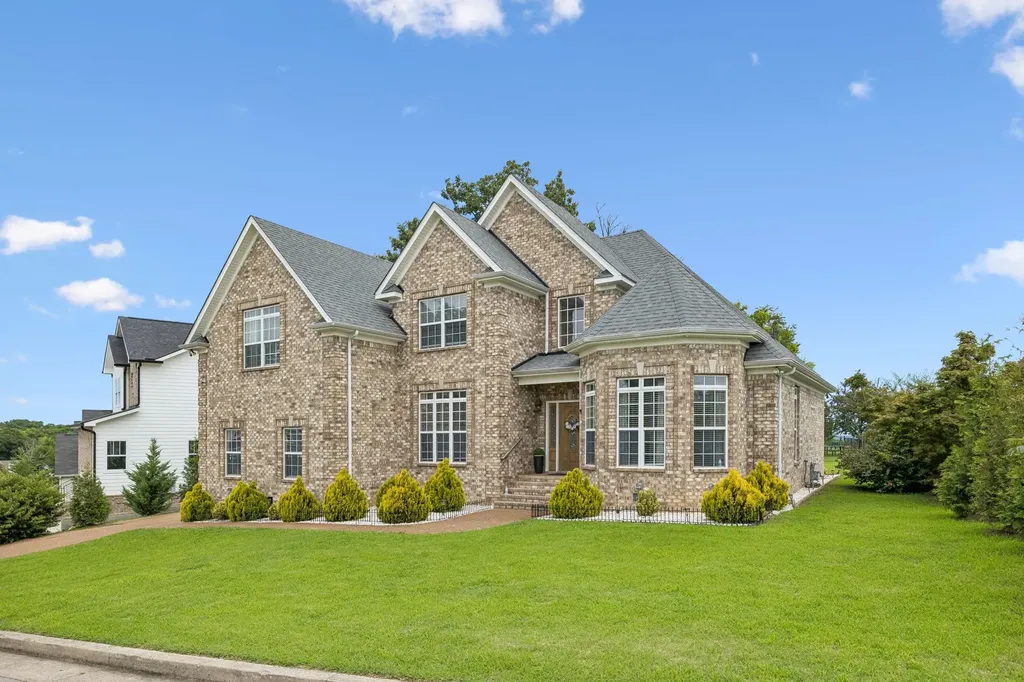 604 Summerbreeze Lane Antioch TN 37013
