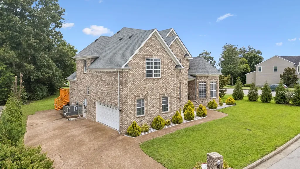 604 Summerbreeze Lane Antioch TN 37013