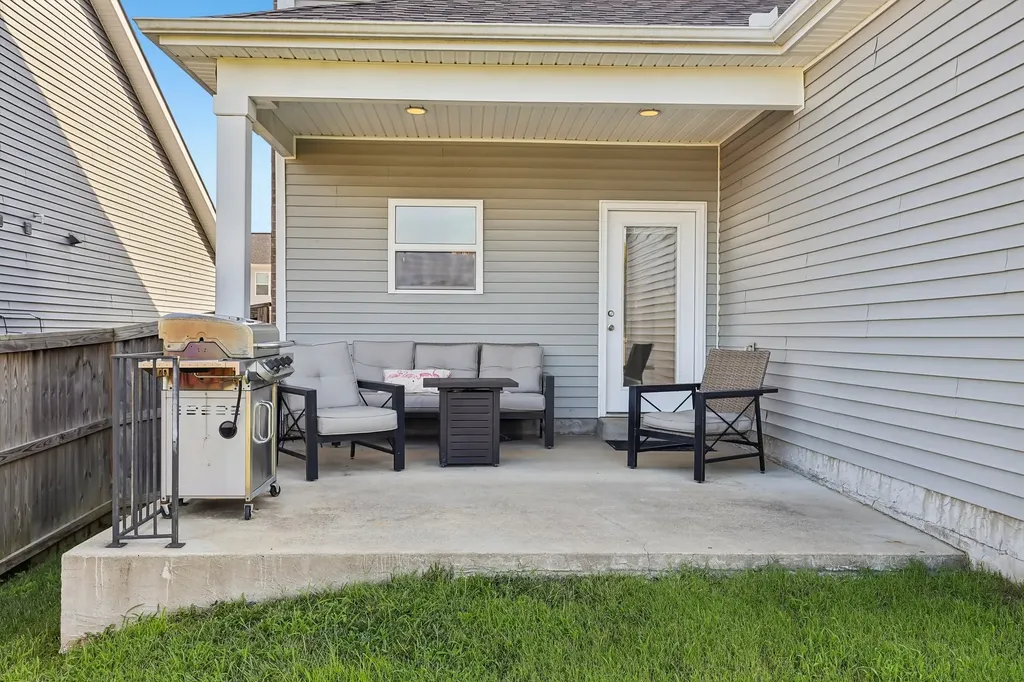 1319 Coates Lane Gallatin TN 37066