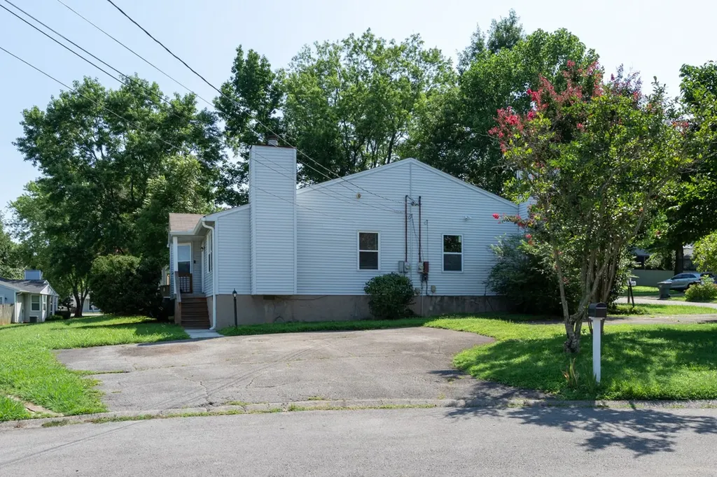 3100 Casa Court Nashville TN 37214