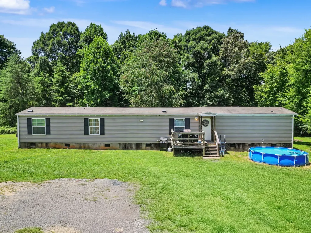 330 Oak Leaf Circle Maryville TN 37804