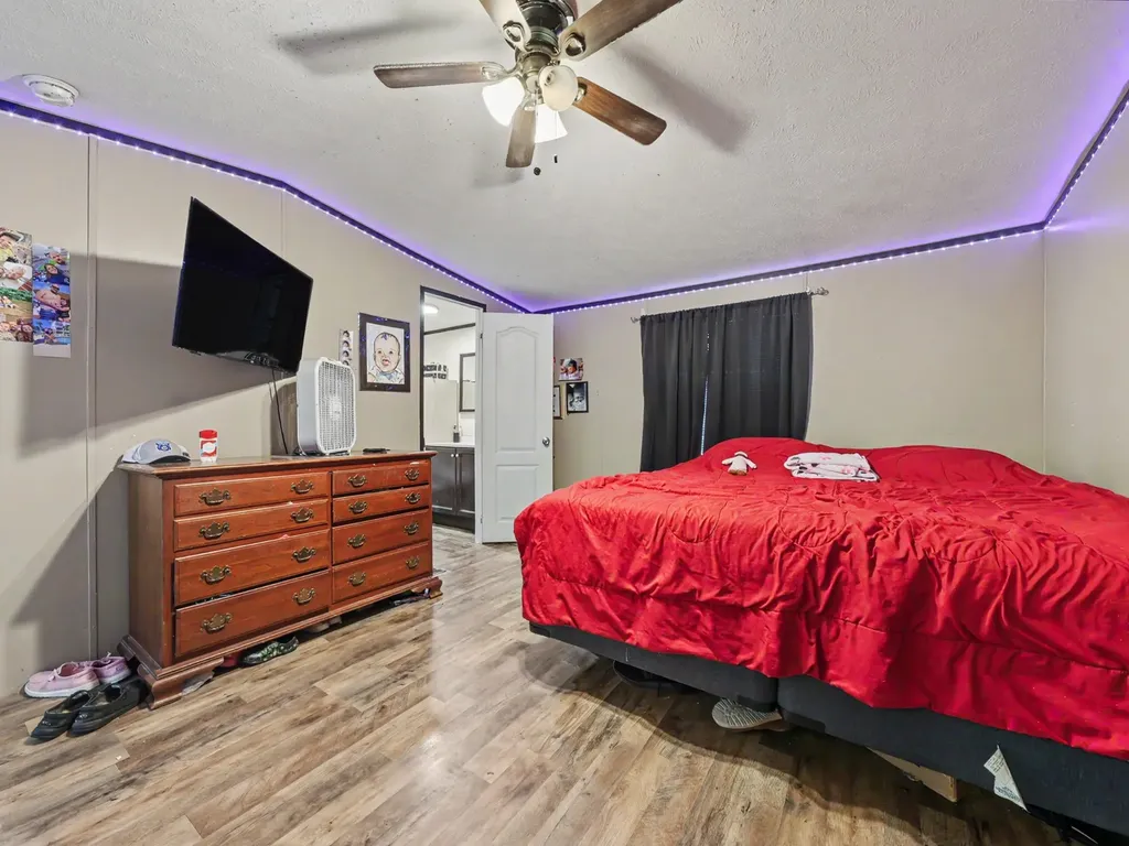330 Oak Leaf Circle Maryville TN 37804
