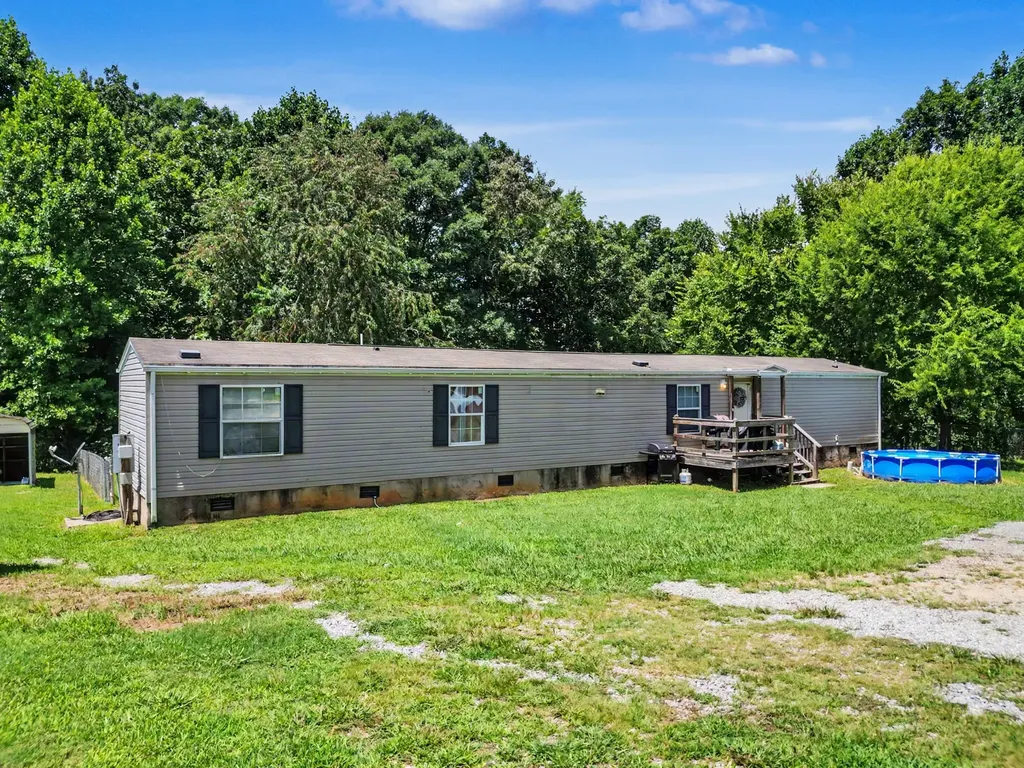 330 Oak Leaf Circle Maryville TN 37804
