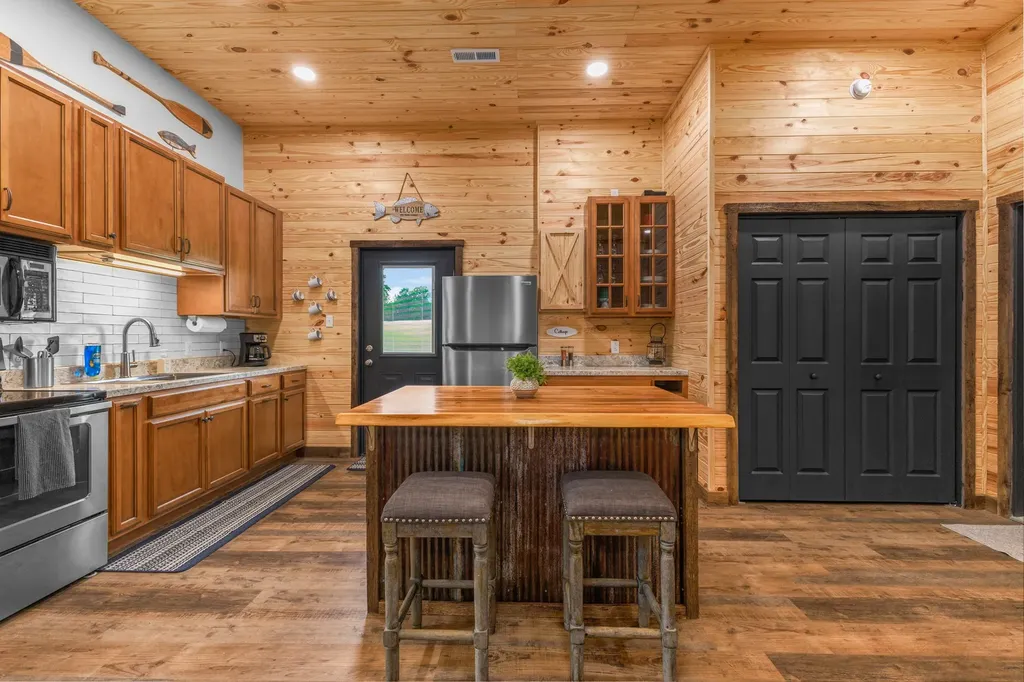 4895 Webbs Camp Road Walling TN 38587