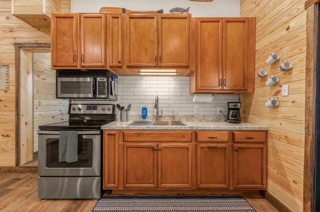 4895 Webbs Camp Road Walling TN 38587