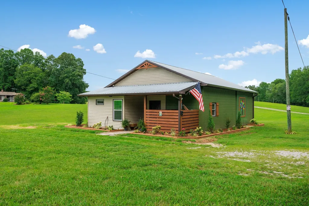 4895 Webbs Camp Road Walling TN 38587