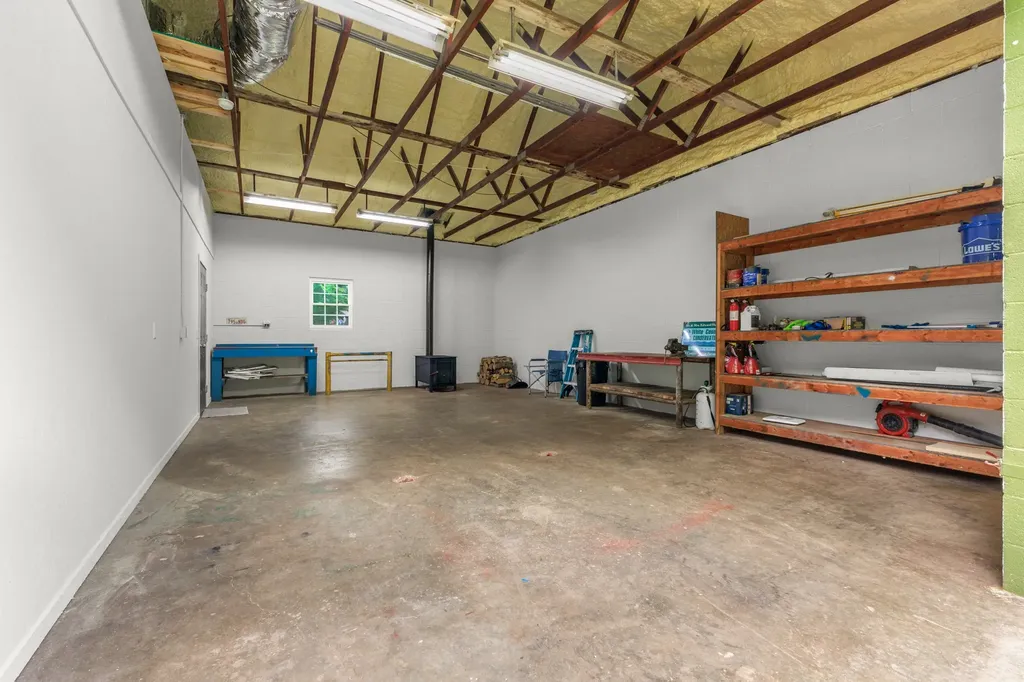 4895 Webbs Camp Road Walling TN 38587