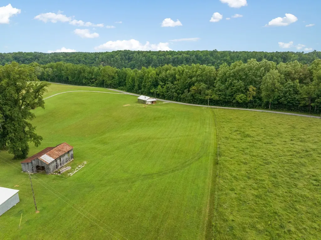 4895 Webbs Camp Road Walling TN 38587