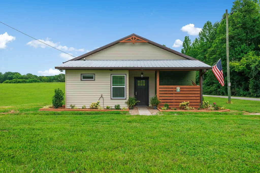 4895 Webbs Camp Road Walling TN 38587