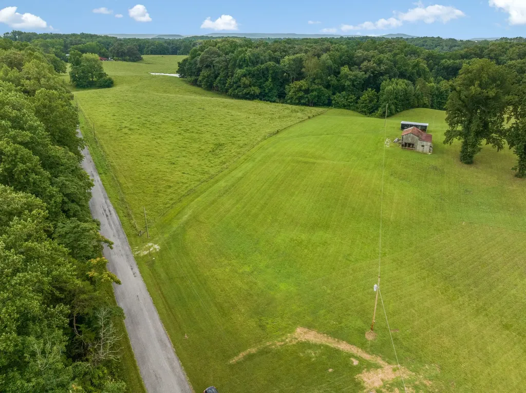 4895 Webbs Camp Road Walling TN 38587