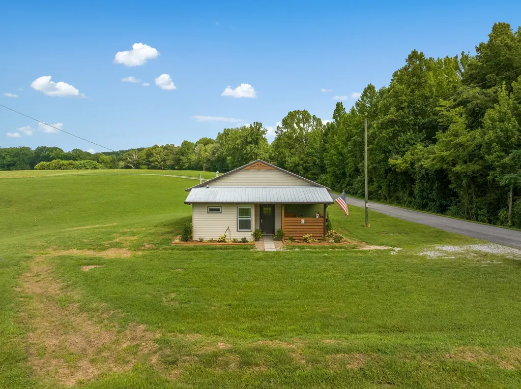 4895 Webbs Camp Road Walling TN 38587