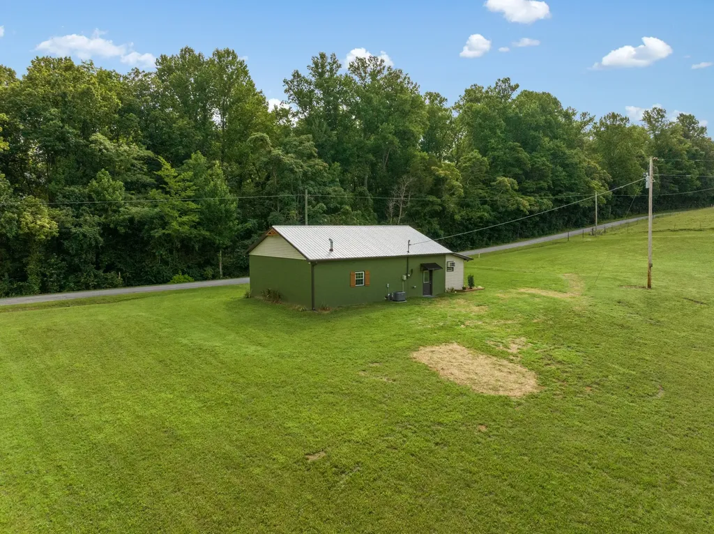4895 Webbs Camp Road Walling TN 38587