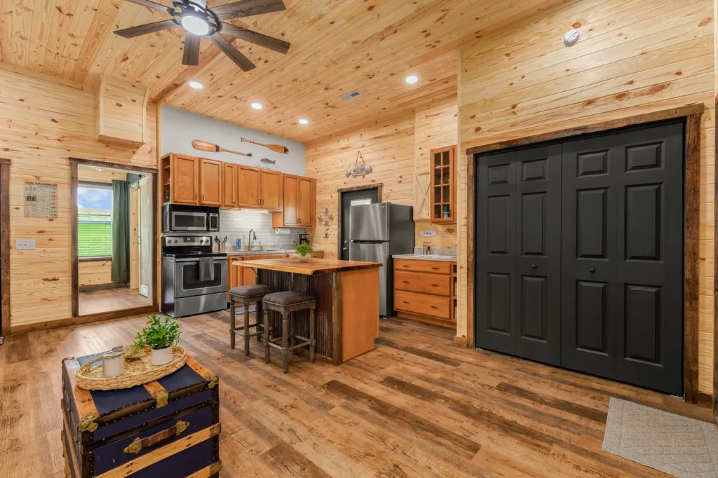 4895 Webbs Camp Road Walling TN 38587