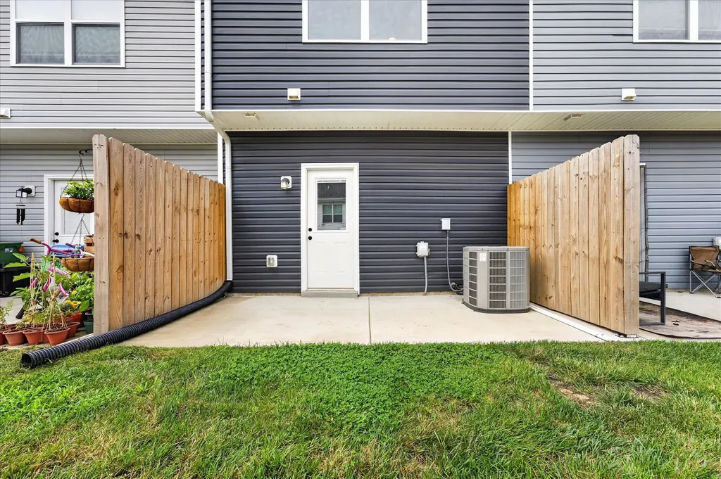 309 Front Ridge Circle Clarksville TN 37040