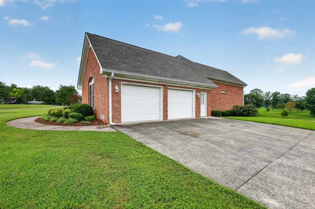 3000 Surrey Ridge Road Clarksville TN 37043
