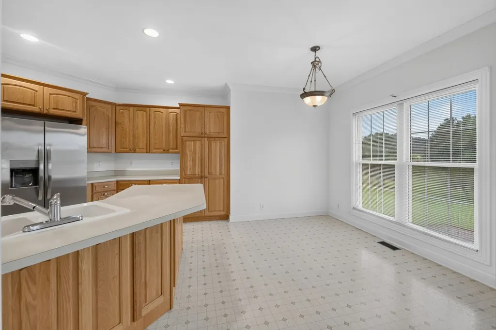 3000 Surrey Ridge Road Clarksville TN 37043
