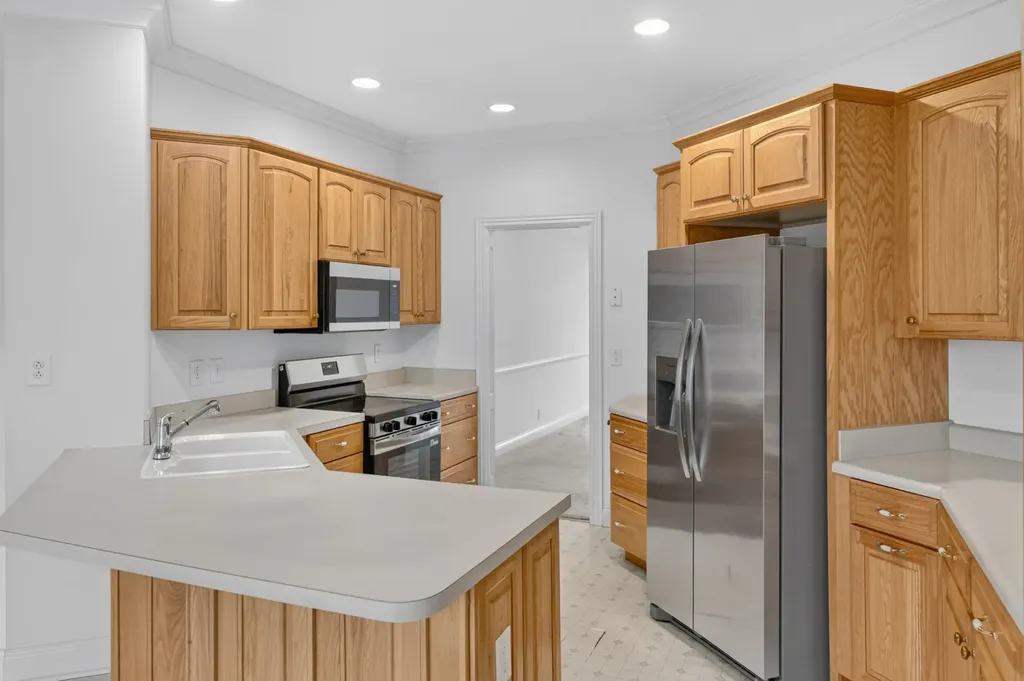 3000 Surrey Ridge Road Clarksville TN 37043