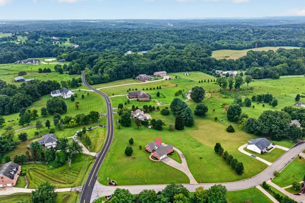 3000 Surrey Ridge Road Clarksville TN 37043
