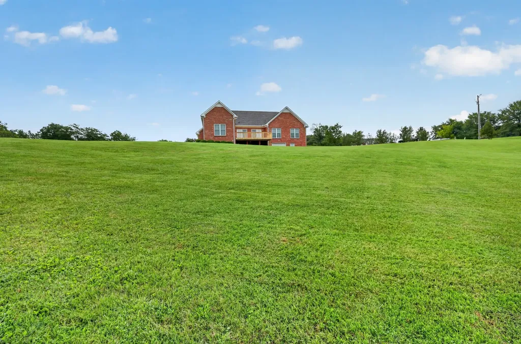 3000 Surrey Ridge Road Clarksville TN 37043
