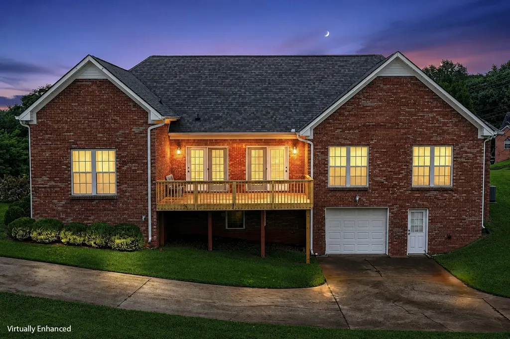 3000 Surrey Ridge Road Clarksville TN 37043