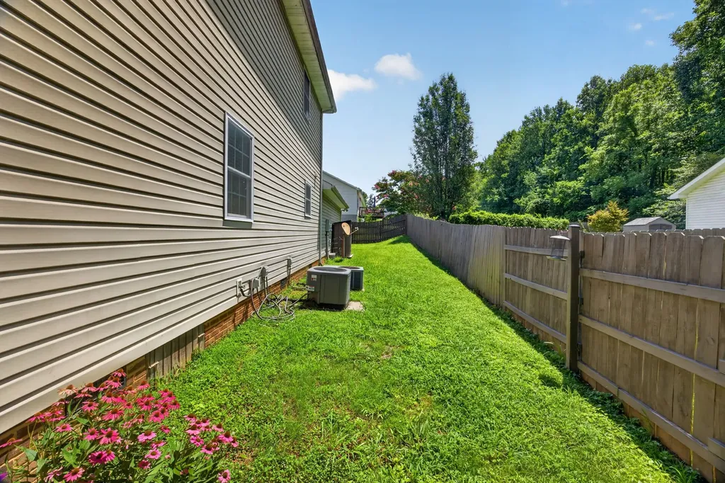 501 Forrest Cove Lane Cookeville TN 38501