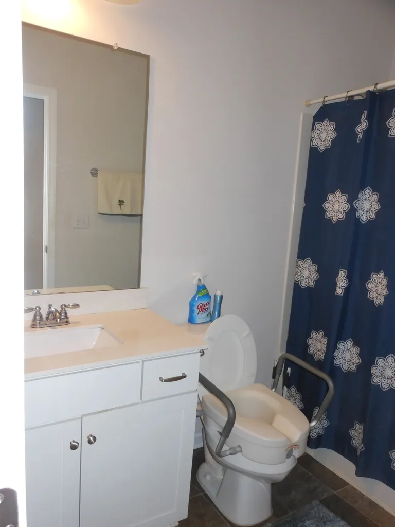 2225 Silverton Drive Nashville TN 37207