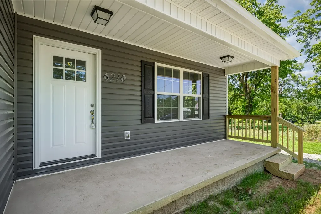 6210 Crossville Highway Sparta TN 38583