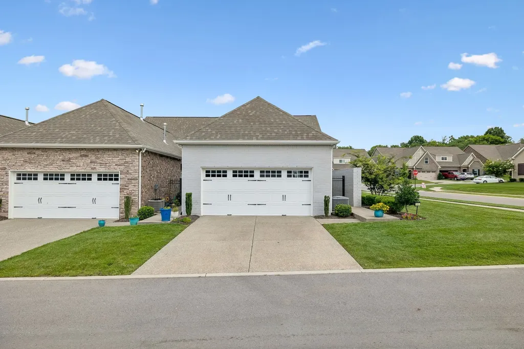 903 Meadowcrest Way Lebanon TN 37090