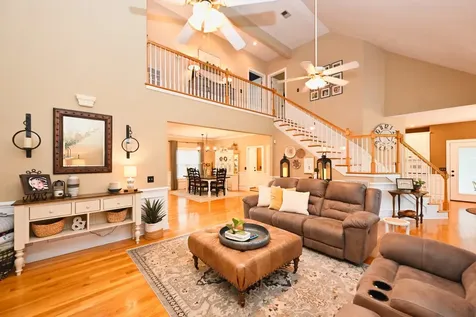 107 Greenfield Lane Castalian Springs TN 37031