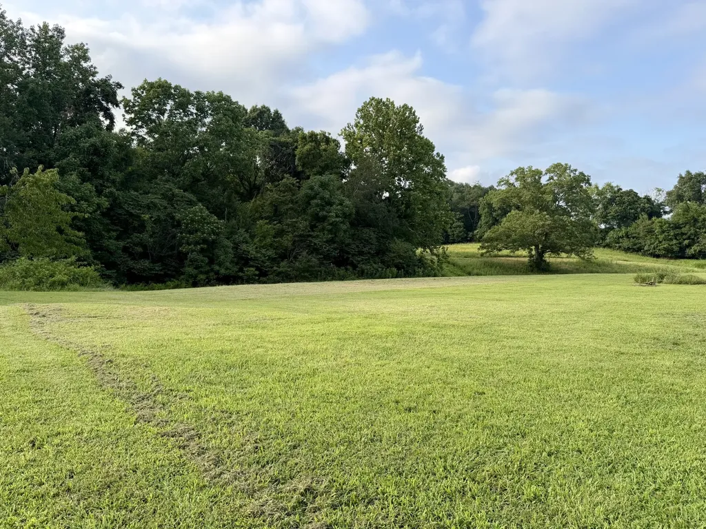 669 Houston Fielder Road Clarksville TN 37043