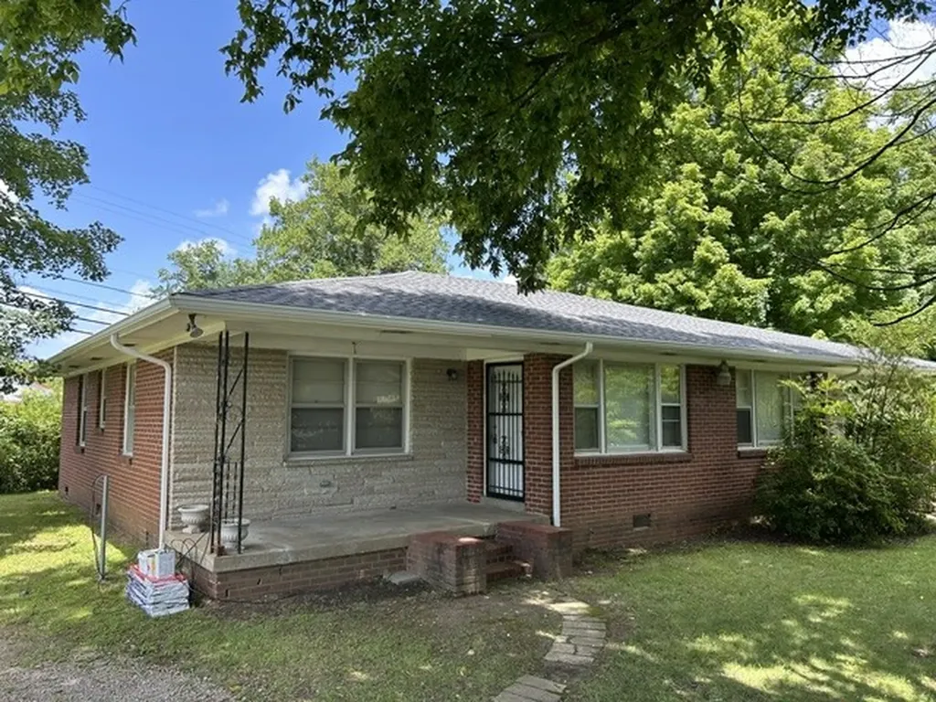 5002 Collinwood Drive Clarksville TN 37042
