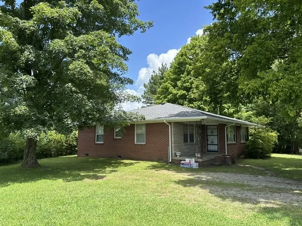 5002 Collinwood Drive Clarksville TN 37042