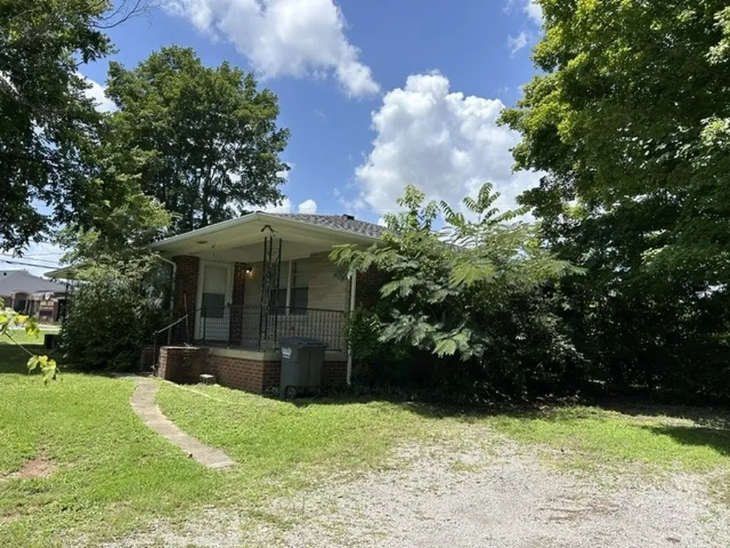 5002 Collinwood Drive Clarksville TN 37042