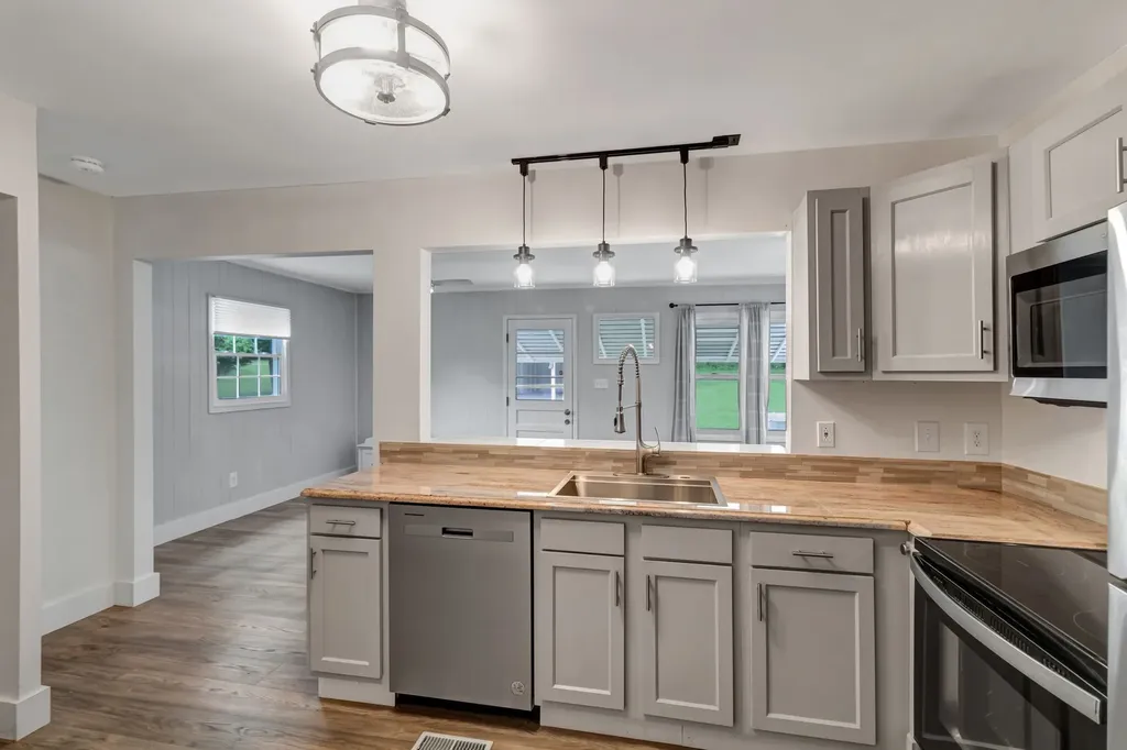 5039 Wilson Pike Arrington TN 37014