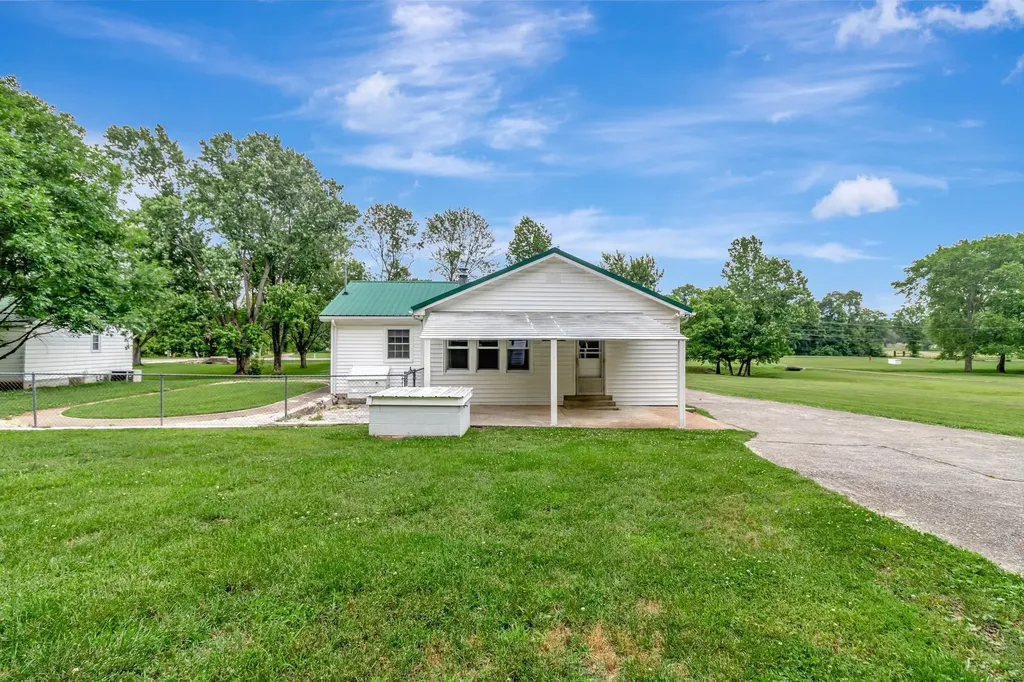 5039 Wilson Pike Arrington TN 37014