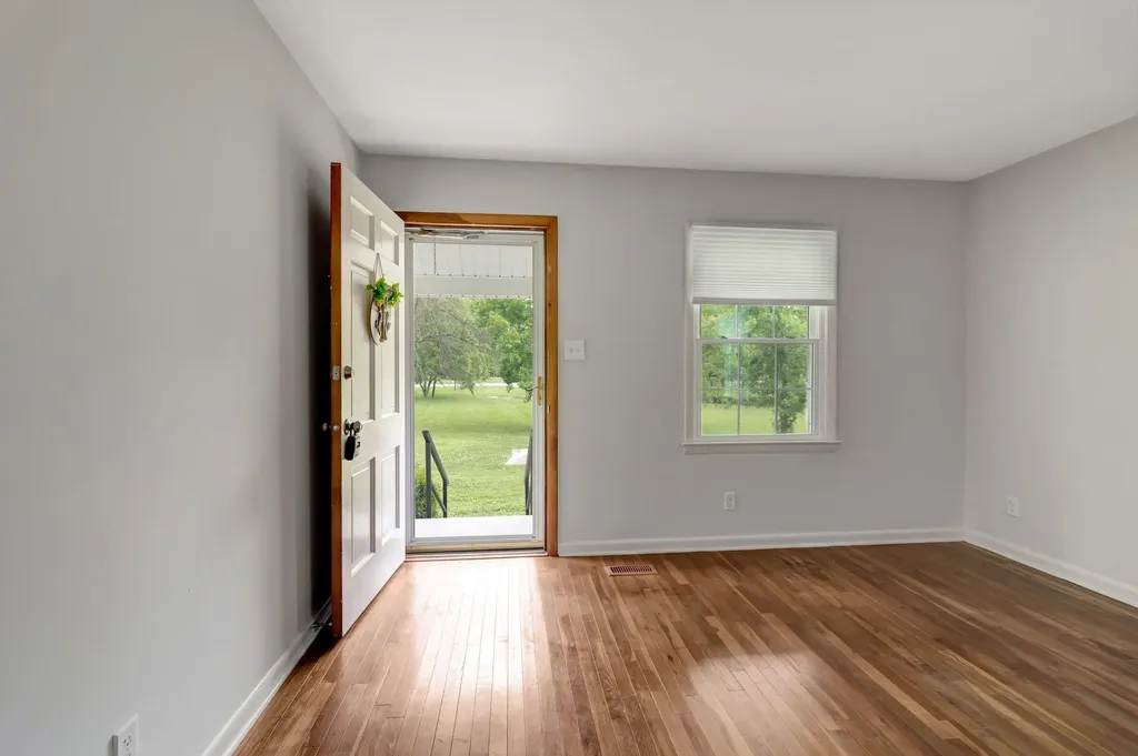 5039 Wilson Pike Arrington TN 37014