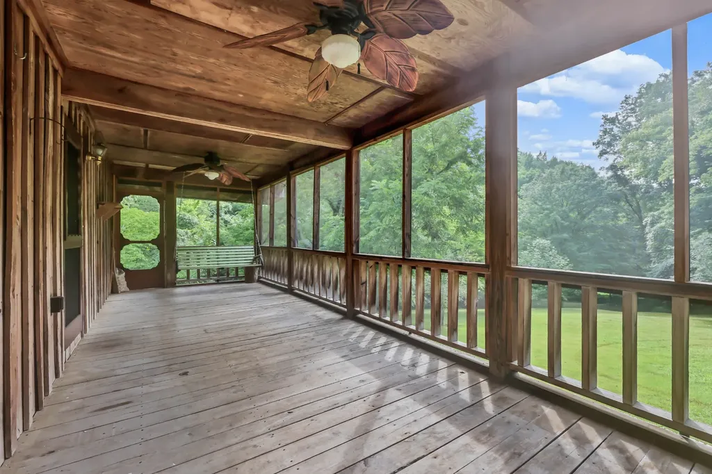 3111 Ashland City Road Clarksville TN 37043