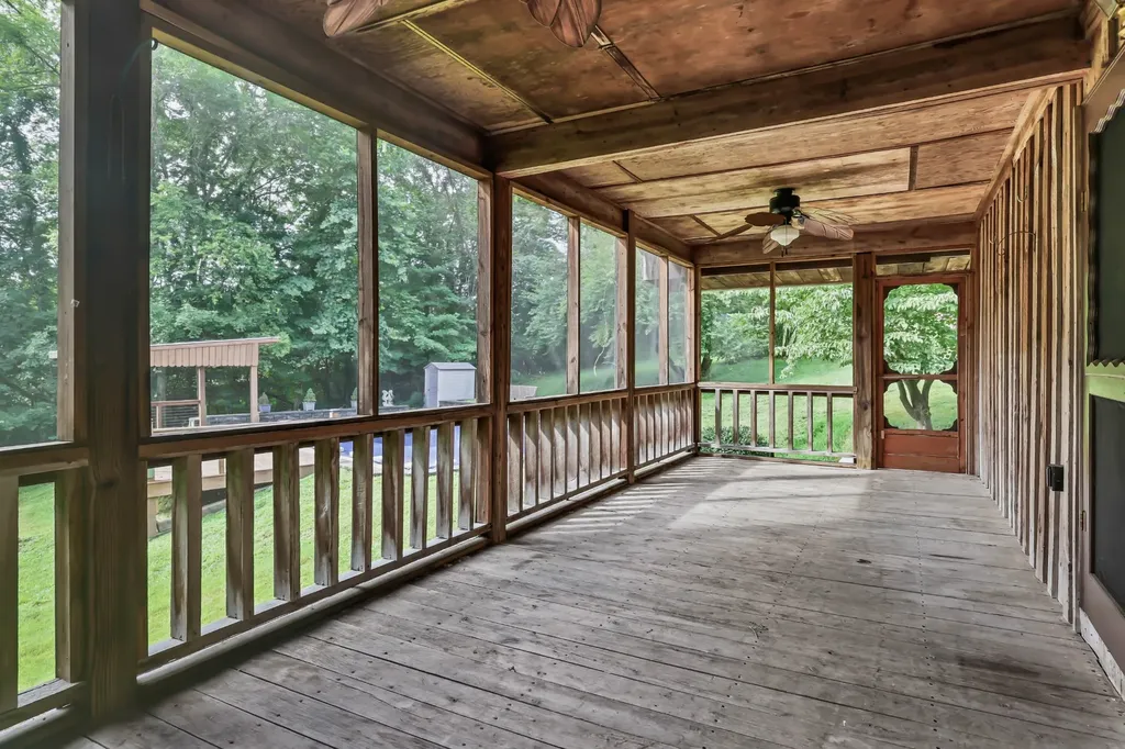 3111 Ashland City Road Clarksville TN 37043