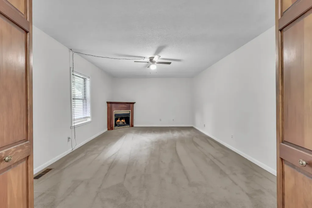 3111 Ashland City Road Clarksville TN 37043